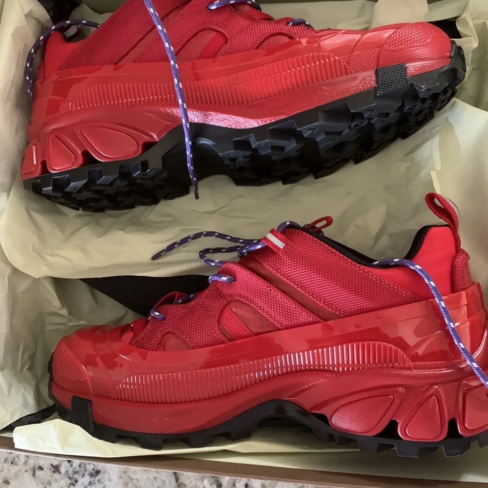 Authentic Burberry Men's Nylon splice leather lace-up sneakers red with box - Picture 3 of 3